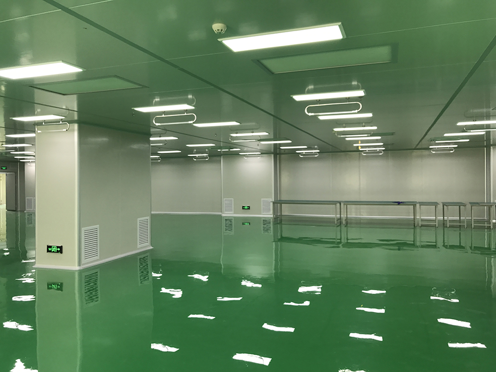 What are the safety specifications for clean room construction?